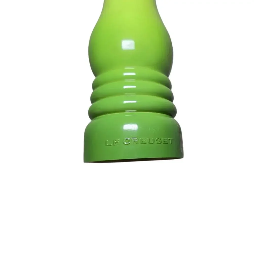 Le Creuset Salt Mill  21CM (8.3 in) Bamboo Green